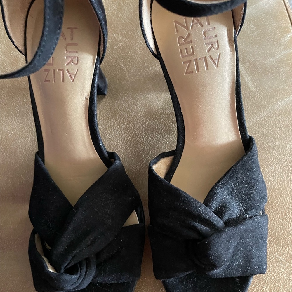NEVER WORN  Size 5  Naturalizer heels with ankle strap. $35